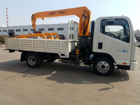 點(diǎn)擊查看詳細信息<br>標題：3.2噸凱馬國五隨車(chē)吊 閱讀次數：2466