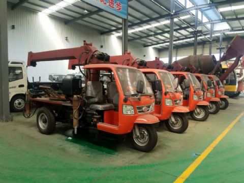 點(diǎn)擊查看詳細信息<br>標題：3噸吊樹(shù)機 閱讀次數：2592