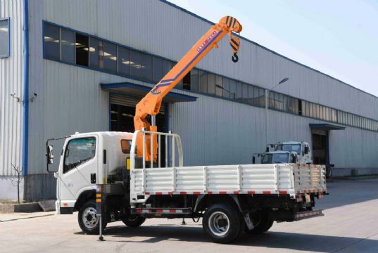 點(diǎn)擊查看詳細信息<br>標題：3.2噸凱馬藍牌隨車(chē)吊 閱讀次數：3097