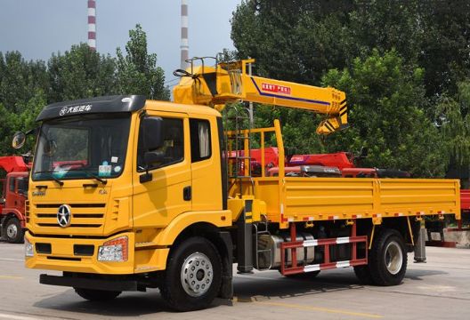 點(diǎn)擊查看詳細信息<br>標題：8噸大運隨車(chē)吊 閱讀次數：2146