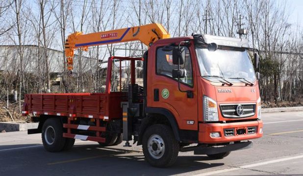 點(diǎn)擊查看詳細信息<br>標題：3.2噸大運隨車(chē)吊 閱讀次數：2200