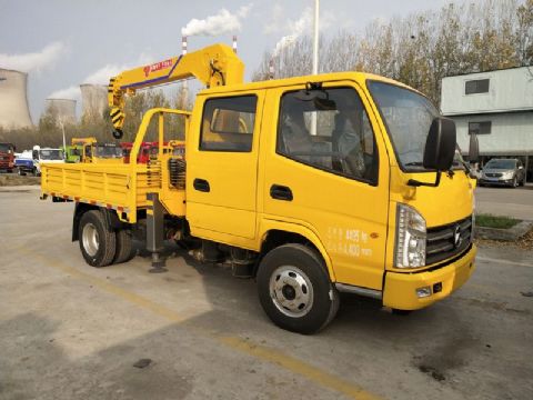 點(diǎn)擊查看詳細信息<br>標題：凱馬雙排隨車(chē)吊 閱讀次數：2266