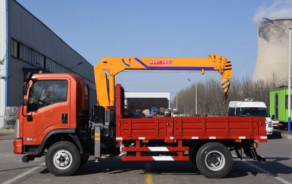 點(diǎn)擊查看詳細信息<br>標題：4噸大運隨車(chē)吊 閱讀次數：2167