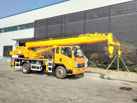 點(diǎn)擊查看詳細信息<br>標題：12噸凱馬汽車(chē)吊 閱讀次數：2295