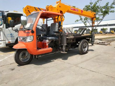 點(diǎn)擊查看詳細信息<br>標題：三輪隨車(chē)吊 閱讀次數：2076