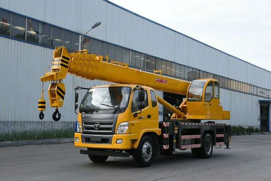 點(diǎn)擊查看詳細信息<br>標題：16噸福田汽車(chē)吊 閱讀次數：2490