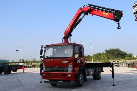 點(diǎn)擊查看詳細信息<br>標題：6.3噸折臂吊 閱讀次數：2940